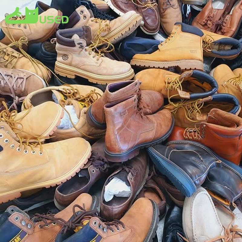 Durable second-hand cowboy boots made of genuine leather