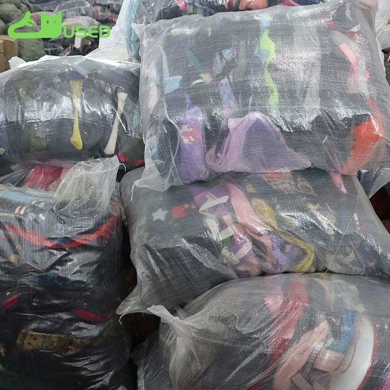 Export of used backpack packaging