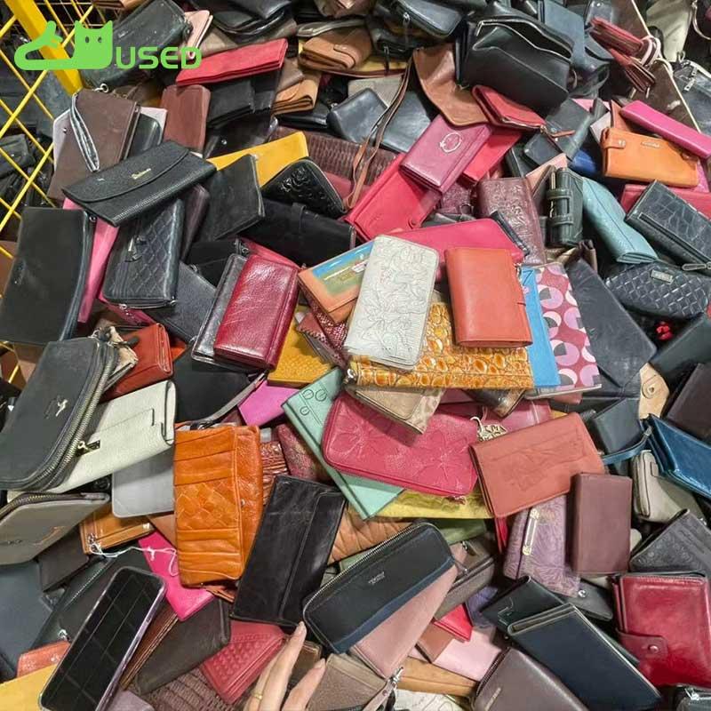 Large-scale supply of used purses