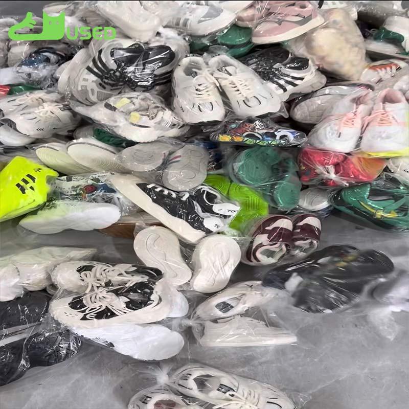 Used children's shoes