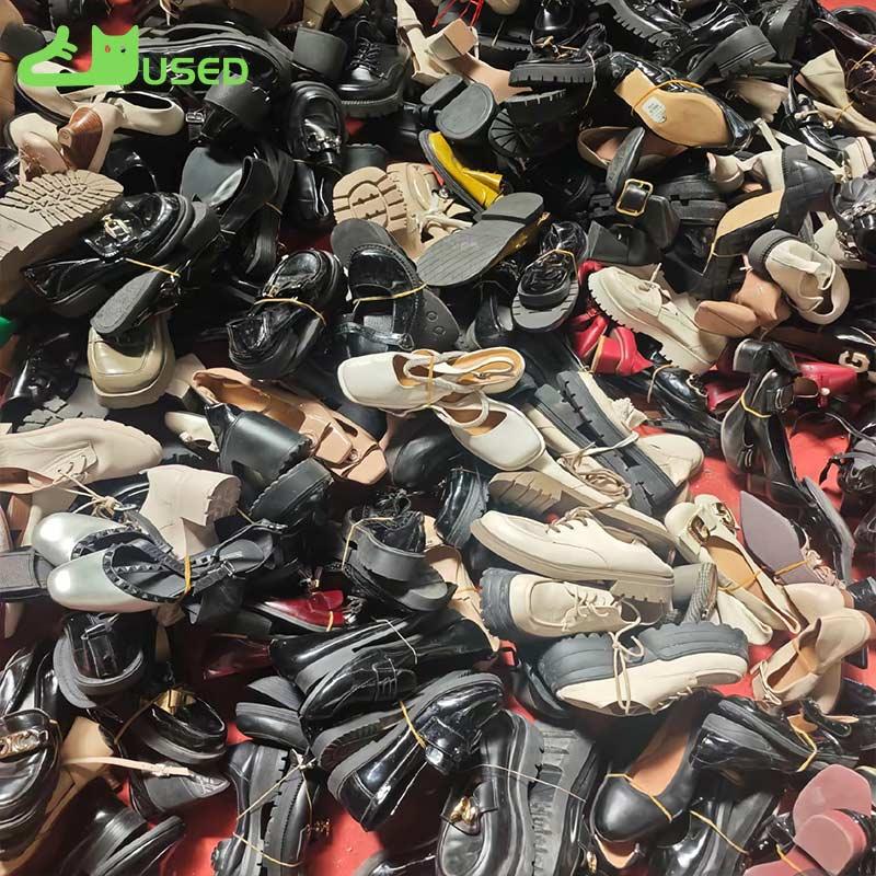 Videos of second-hand women's shoes