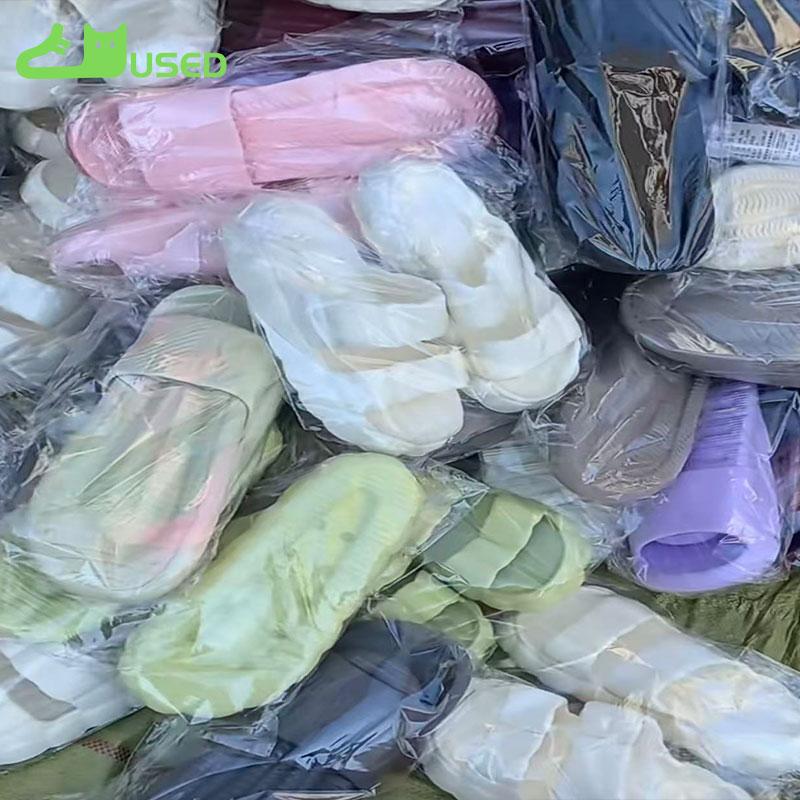 How are used slippers packed?