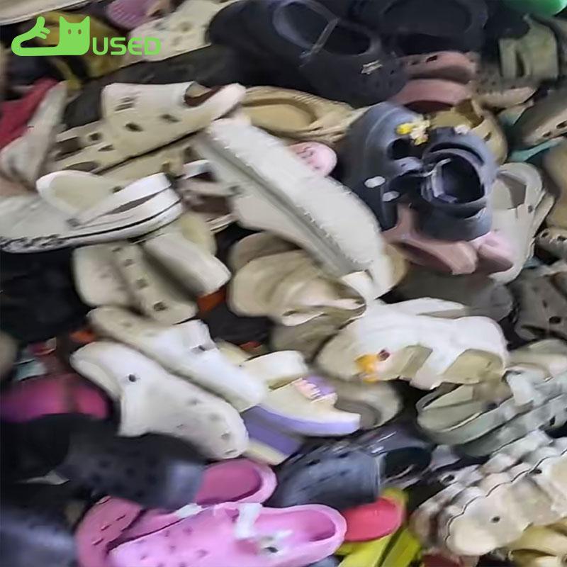 Can used slippers be mixed styles?