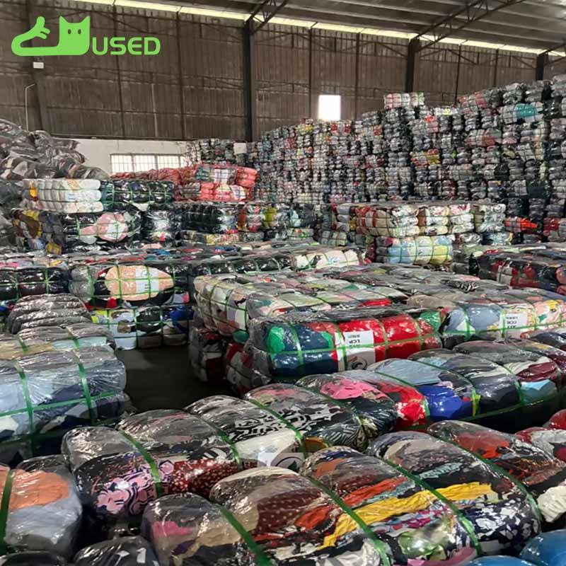 Second-hand children's shoes