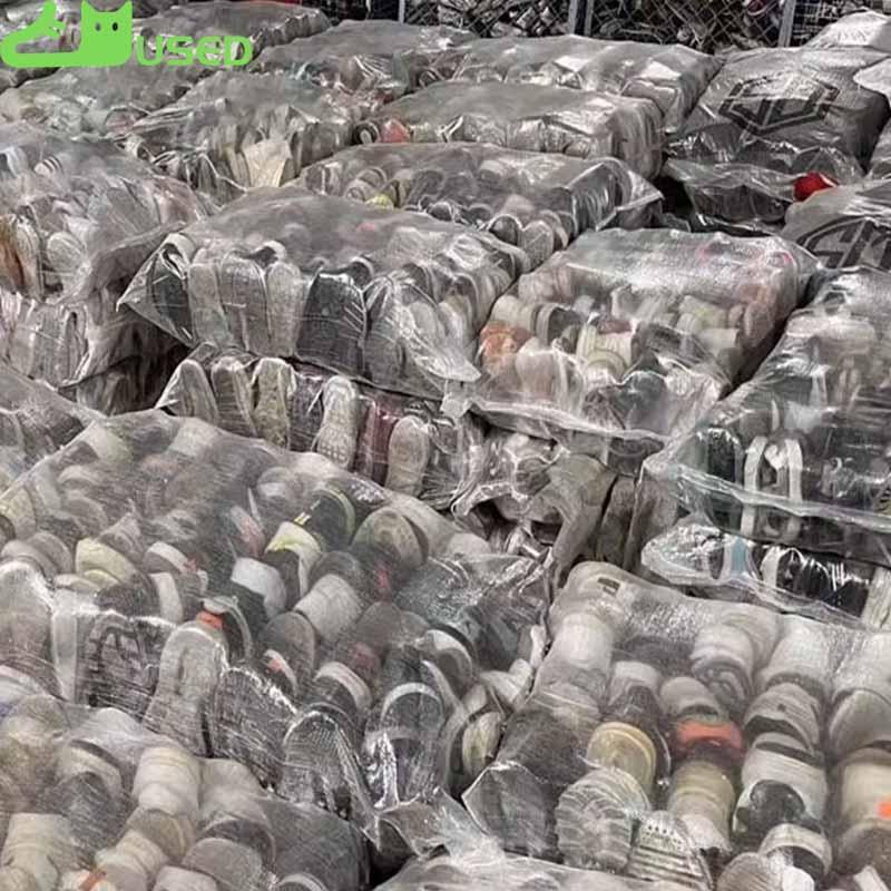 embalaje de zapatos usados