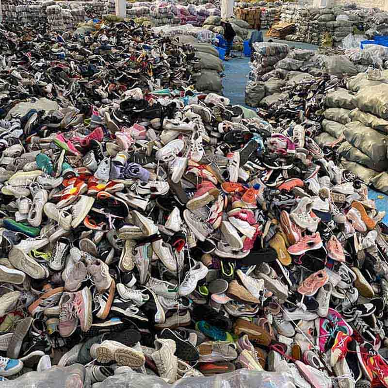 Sustainability Drives the Pre-Owned Shoe Industry