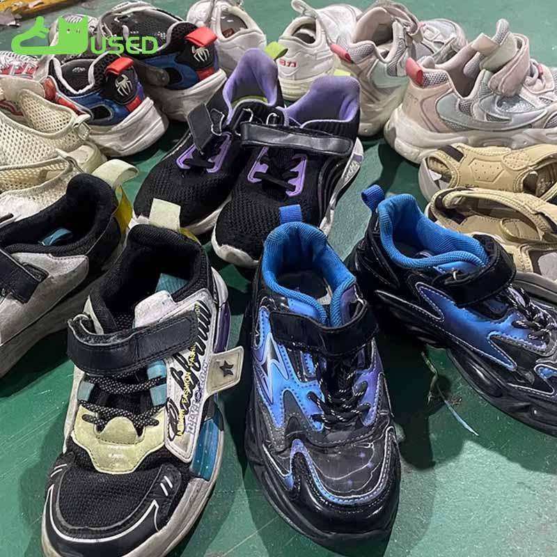 Second hand shoes for African resale markets